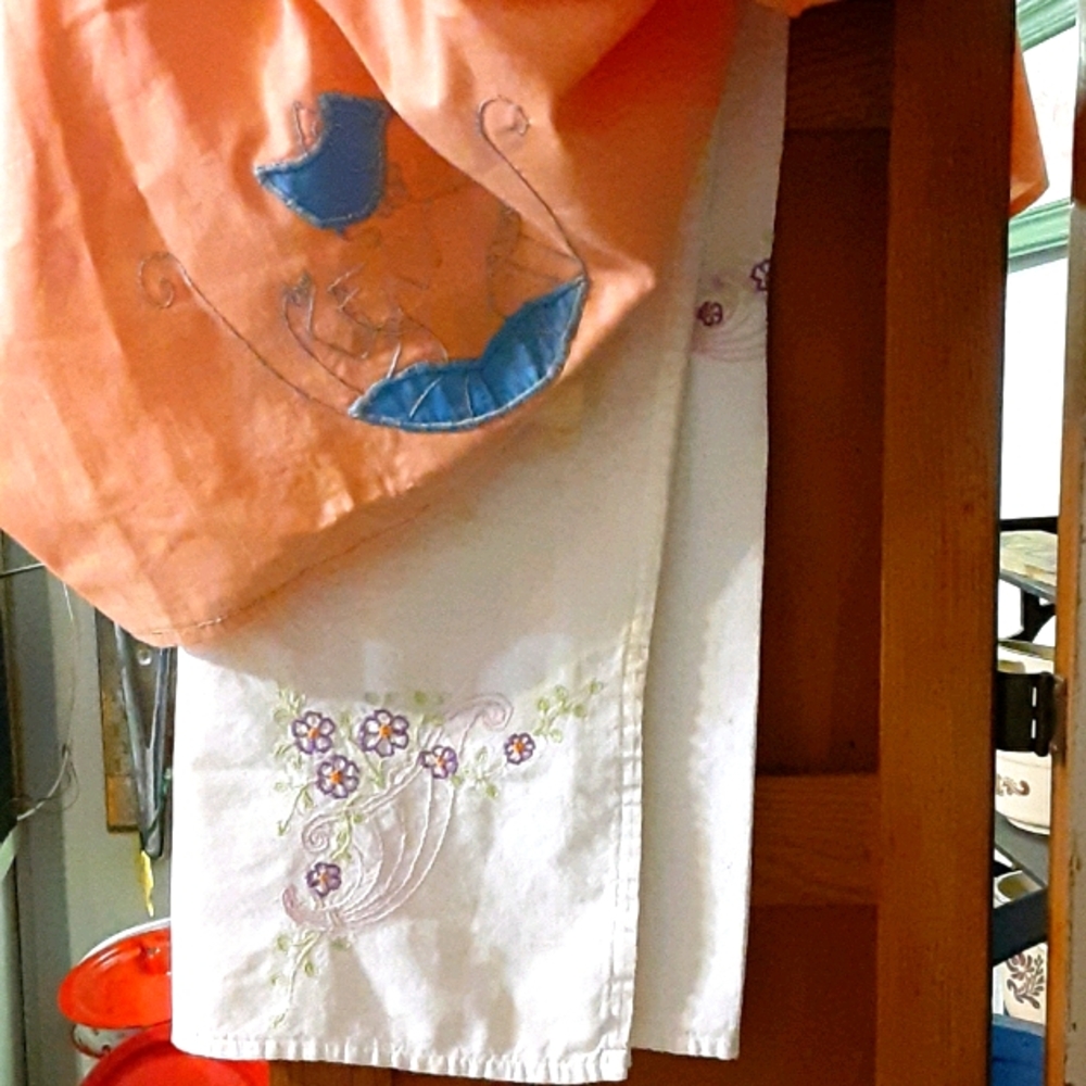 Kitchen towels
